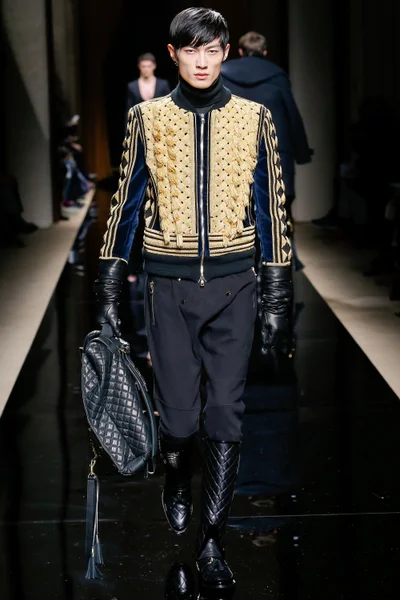 Look 39